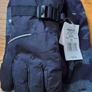 Boys L/XL HAT AND GLOVES SET nwts